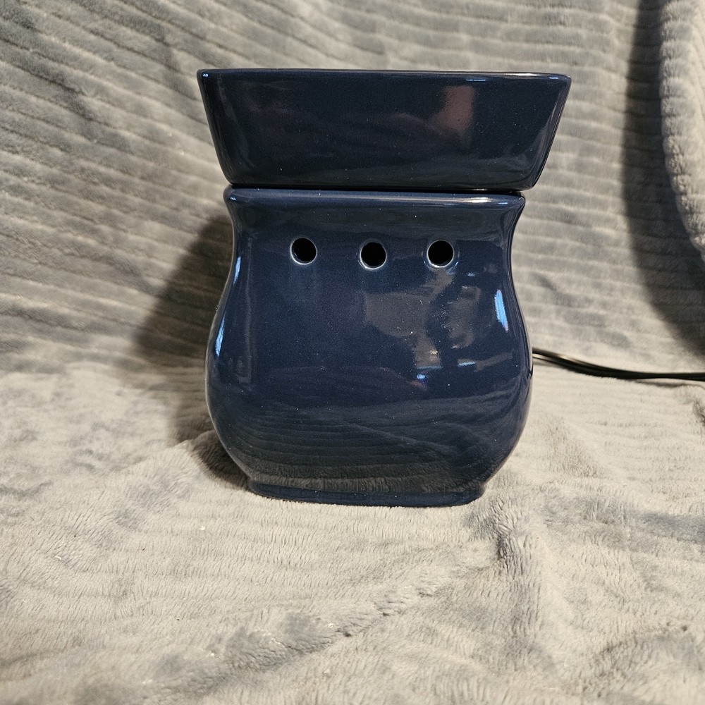 Scentsy Navy Classic Curve Ceramic Warmer